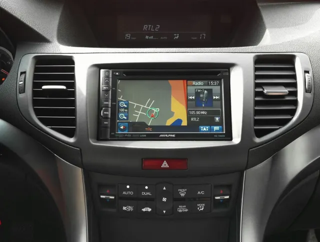 InCarTec Monteringskit 2-DIN Honda Accord (2009 - 2015) Anthracite 