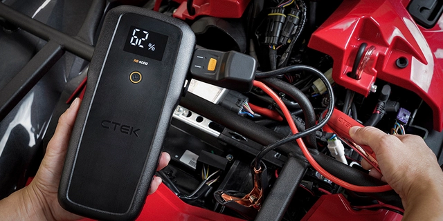 CTEK Startbooster RB 4000 For øyeblikkelig starthjelp 45x 