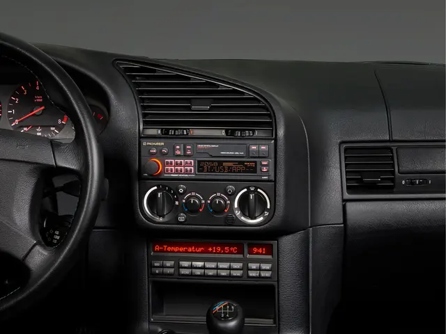 Pioneer SXT-C10PS Retroradio BT, DAB+, USB, AUX, ikke CD 