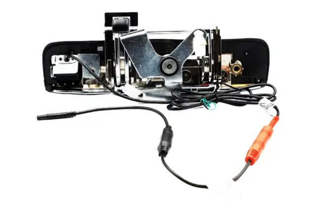 InCarTec Ryggekamera (håndtak) (CVBS) Isuzu D-max (2012-2019) Chrome 