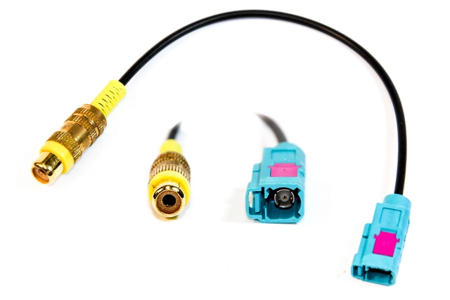 InCarTec Videoadapter Fakra til RCA Fakra (Hun) til RCA (Hun) 