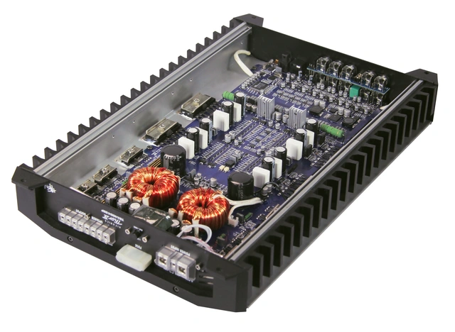 HiFonics THOR TRX4004DSP Klasse A/B 4-kanaler m/ 8 kanals DSP 