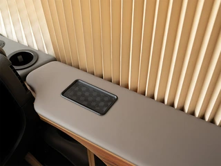 Inbay Integrert Qi ladeplate (15W) Universal for infelling i bobil etc.