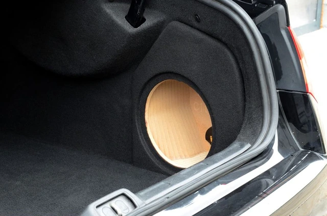 ConnectED Bilspesifikk basskasse 10" Citroen C5 Sedan (2009 - 2017) Høyre 