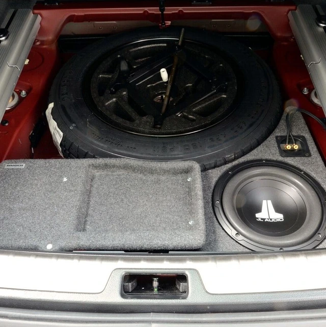 ConnectED Bilspesifikk basskasse 10" BMW X5/X6 (E70/E71/E72) (2007 - 2014) 