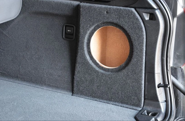 ConnectED Bilspesifikk basskasse 8" BMW X5 (F15) (2014 - 2018) 