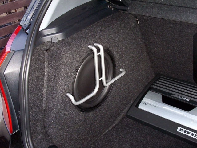 ConnectED Bilspesifikk basskasse 10" BMW 1-serie (E87) (2004 - 2011) 