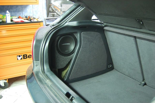 ConnectED Bilspesifikk basskasse 8" Audi A3 (1996 - 2003) 