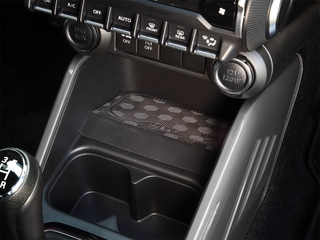 inbay Integrert Qi ladeplate (10W) Suzuki Ignis (2016 - 2020)