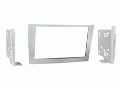 Metra Budget monteringskit 2-DIN Opel - Headunits &quot;med knekk&quot; S&#248;lv