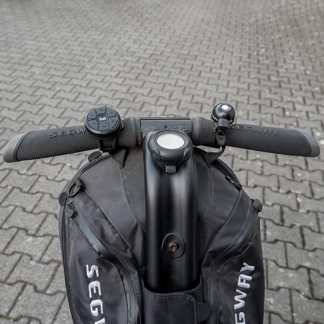 Ampire Bluetooth fjernkontroll For bruk i bil, båt, sykkel etc. 