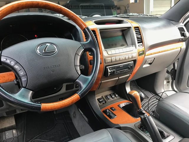 BeatSonic PREMIUM komplett 1-DIN kit LC 120/GX470 m/navi (2003 - 2009) 