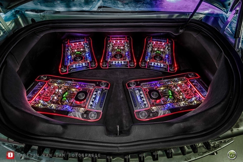 Audison Thesis HV VENTI 1600W RMS @ 4ohm i Hi-Power!