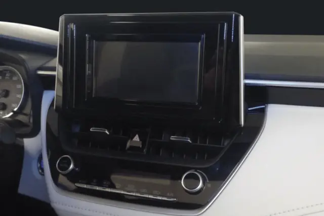 InCarTec Monteringsramme Toyota Corolla (2019 -->) 