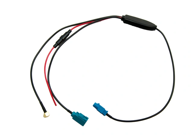 ConnectED FM/DAB splitter - SMB Fakra (Hun) - Fakra (Han) - SMB (Hun) 