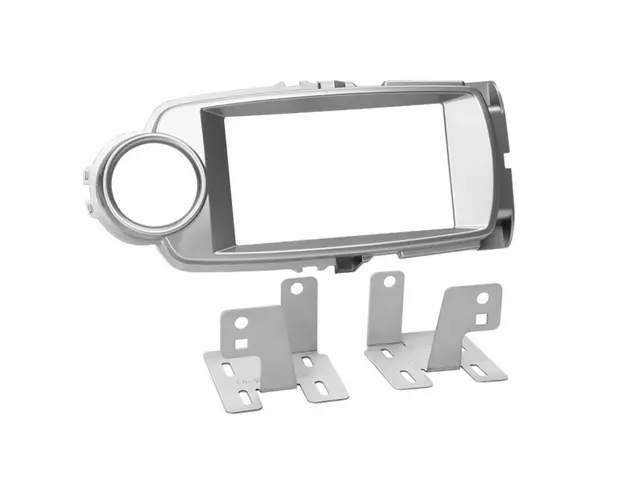 Connects2 Premium monteringsramme 2-DIN Toyota Yaris (2012 - 2019) Sølv 