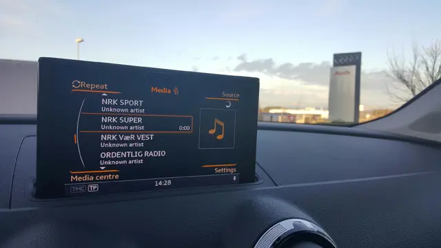 Dension DAB/DAB+ mottaker DAB-integrering via USB-inngang 