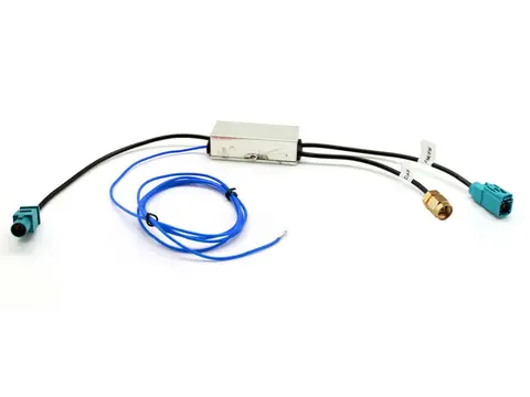 Connects2 FM/DAB splitter - SMA FAKRA (Hun) - FAKRA (Han) - SMA (Hun)