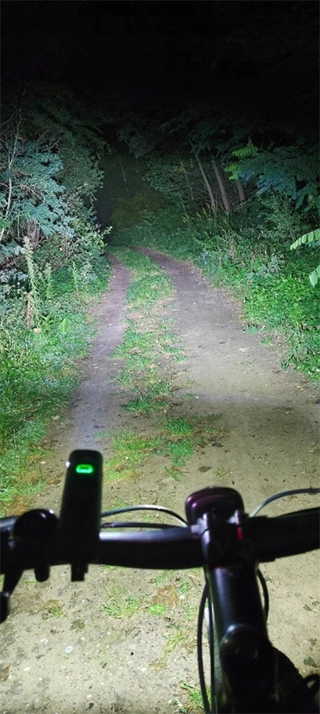 Speras UB1000 lykt for sykkel, Inkl UB4 1000lm / 4800mah 