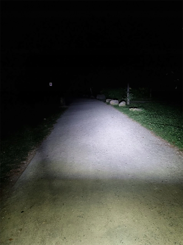 Speras UB1000 lykt for sykkel, Inkl UB4 1000lm / 4800mah 