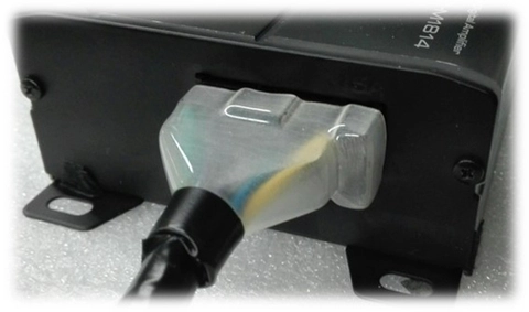 Kenwood 4-kanals marineforsterker 4 x 45W, 400W max 