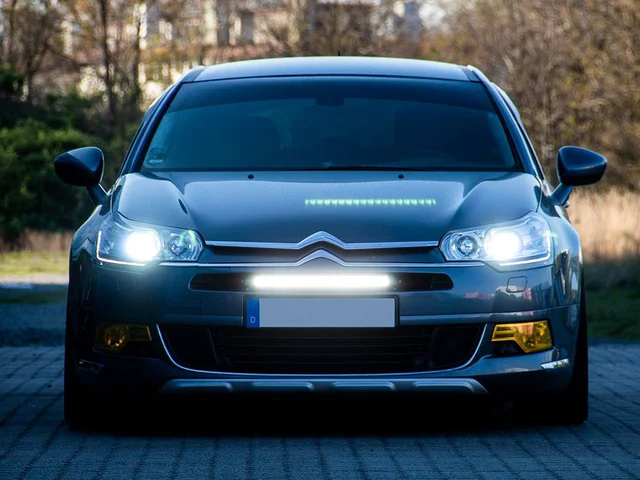 LAZER LINEAR 18 ELITE Enkel radet  Ledbar på 21", 9.612 Lumen 