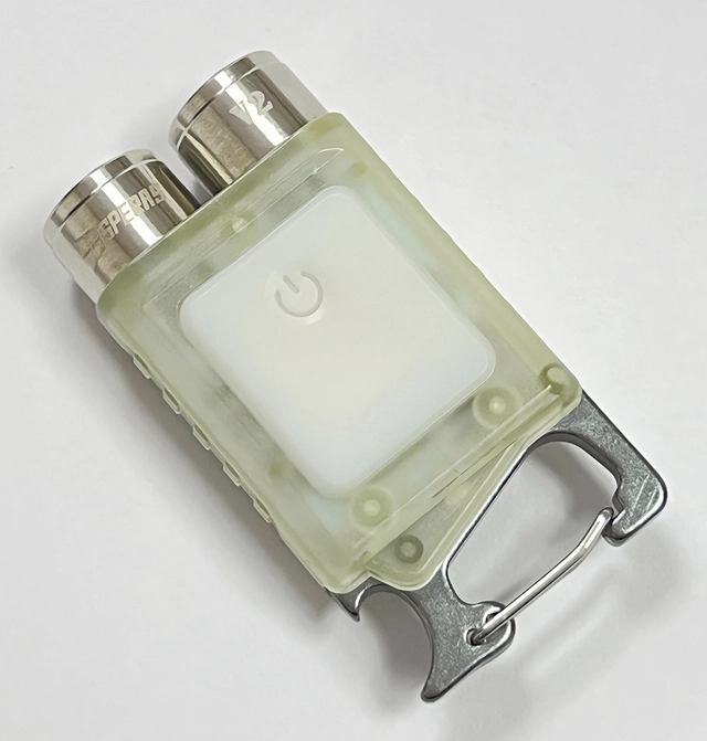 Speras V2 lommelykt/varsellys/leselys 550lm / 85 meter kastelengde 