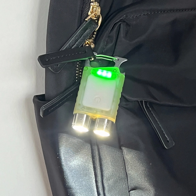 Speras V2 lommelykt/varsellys/leselys 550lm / 85 meter kastelengde 