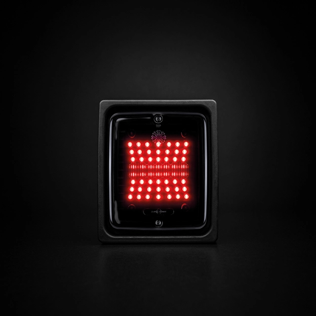 Strands IZE LED brems/baklys LED brems/baklys, mørk tonet linse 