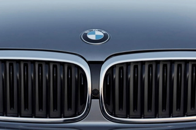 InCarTec frontkamera BMW (CVBS) 5-serie (G30/G31/G38) (2017 -->) 