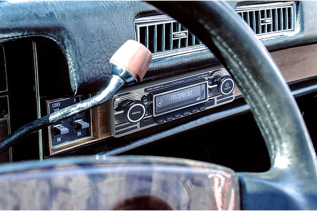 Caliber DAB+/USB/SD/BT  hovedenhet DAB+ spiller med krom retro look! 