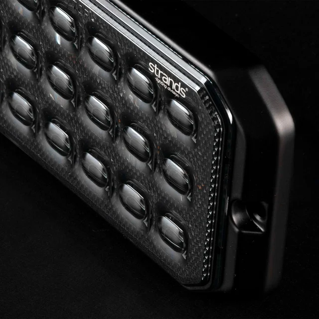 Strands Dark Knight Duo varsellys 18 LED 39 watt 