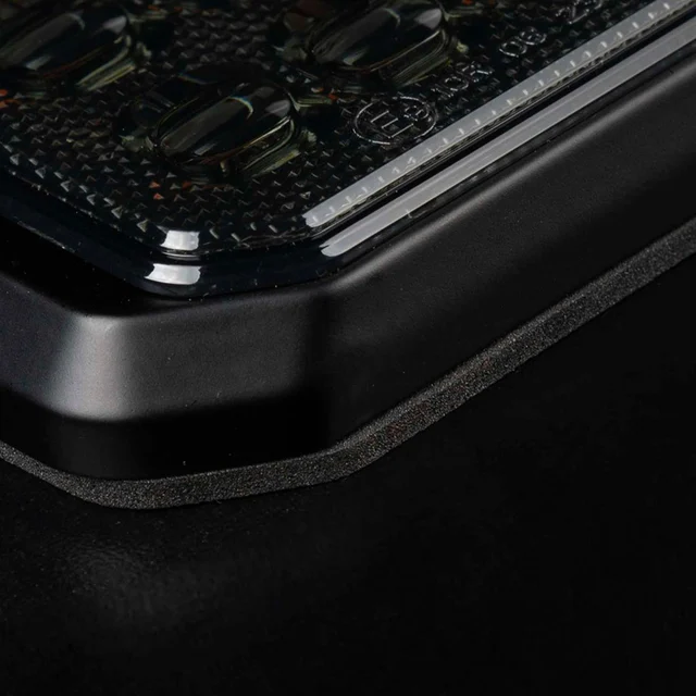 Strands Dark Knight Duo varsellys 12 LED 26 watt 