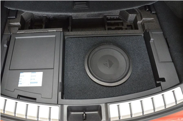 ConnectED MDF bilspesifikk Basskasse 10" Lexus NX (2022 -->) 