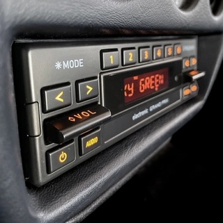 RetroSound Grand Prix DAB+ radio AUX 