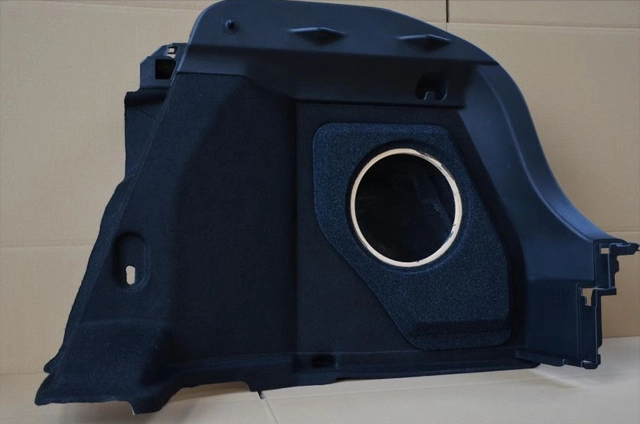 ConnectED MDF bilspesifikk Basskasse 8" Toyota CH-R (2017 -->) Høyre 