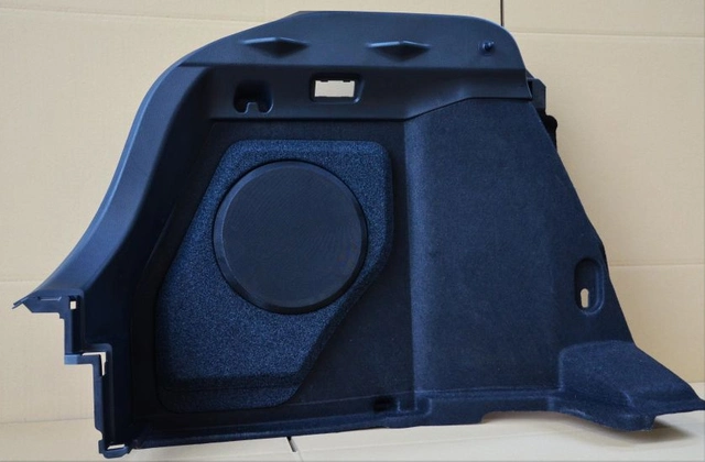 ConnectED MDF bilspesifikk Basskasse 8" Toyota CH-R (2017 -->) Venstre 