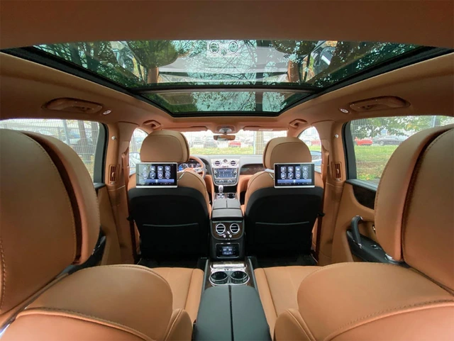 Ampire Bakseteunderholdning 2 x 9" skjermer med Android multim.sent. 